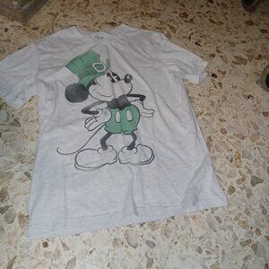 Disney Mickey Mouse Tee St. Pats Theme Medium Gray